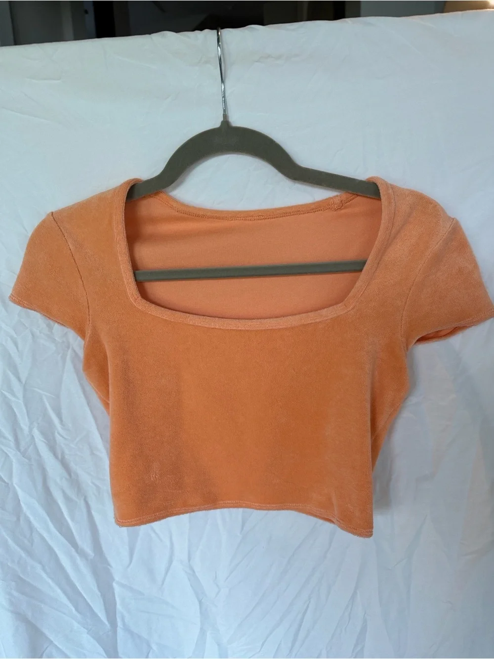 RARE ALO Yoga Peach Orange Square Neck Crop Top